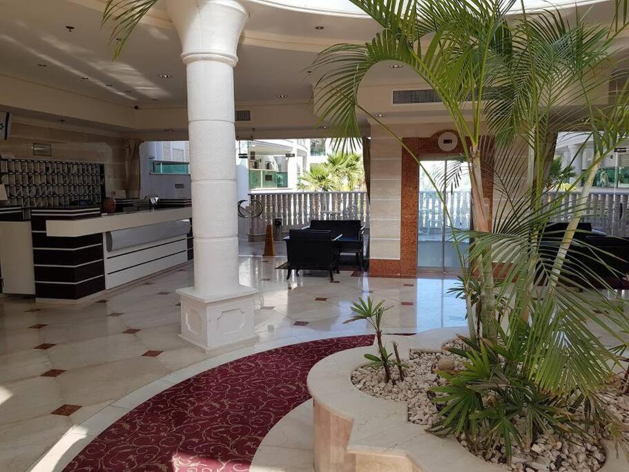 La-Palmore Luxury Apart-Residense Resort With Pool First Line Sea Side Eilat Extérieur photo